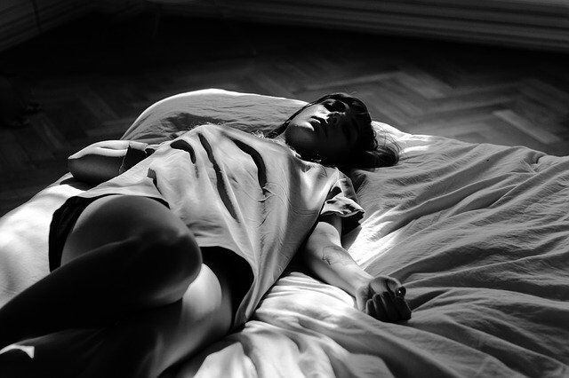 Can’t sleep peacefully? Five rules for healthy and natural sleep