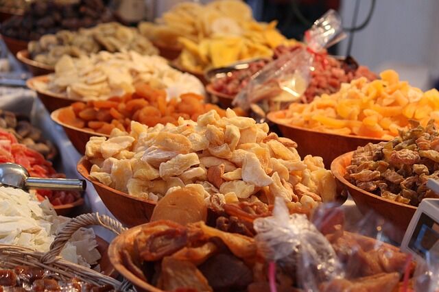 Do you know about dried fruit benefits? There are many amazing health benefits in eating dried fruit
