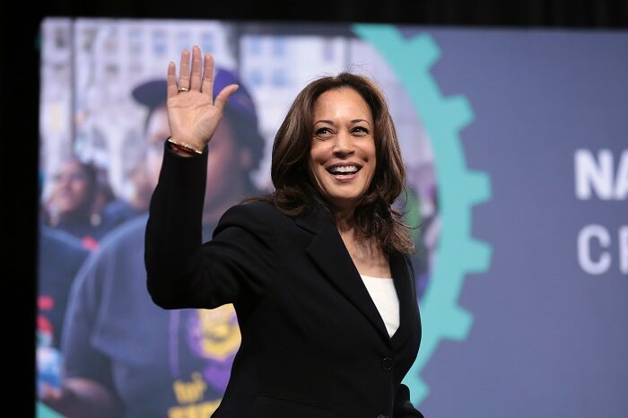 How Kamala Harris confronts the racial identity prevailing in US