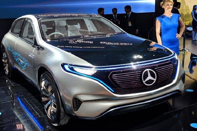 Mercedes Benz S-Class takes over to electricity on to UAE roads