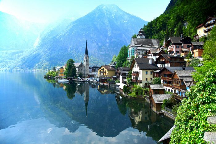 Austria plans to conduct extensive medical examinations to contain the Corona epidemic
