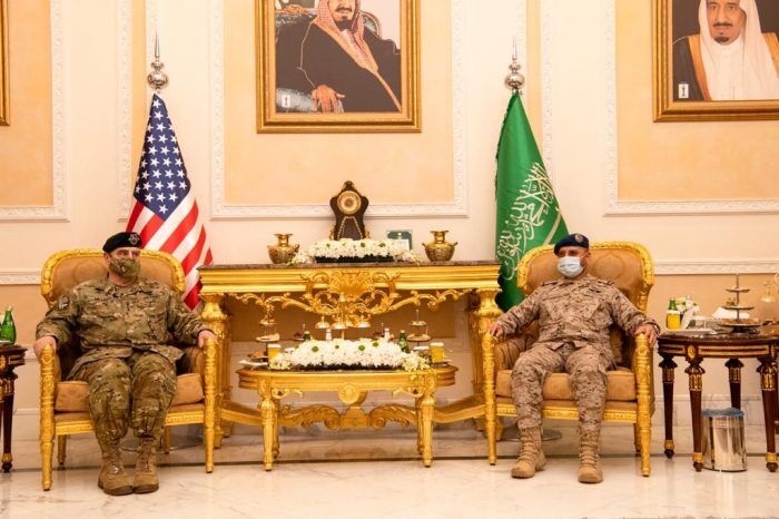 The Saudi Chief of Staff discusses with his US counterpart defense and military cooperation
