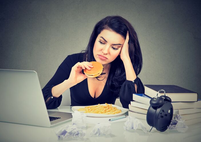 Are you an ‘emotional eater’? Check if stress and pandemic have made you an emotional eater