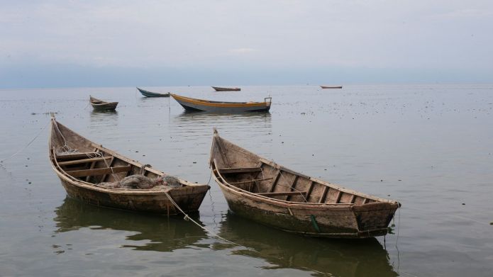 26 dead in the sinking of a boat in Uganda